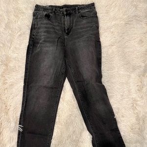 American Eagle high waisted mom jeans